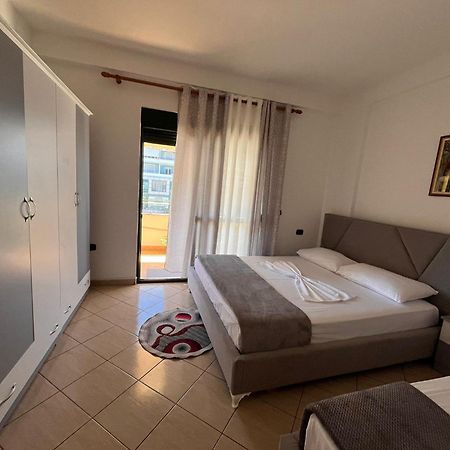 דירות Vlorë Rikardo Apartament מראה חיצוני תמונה