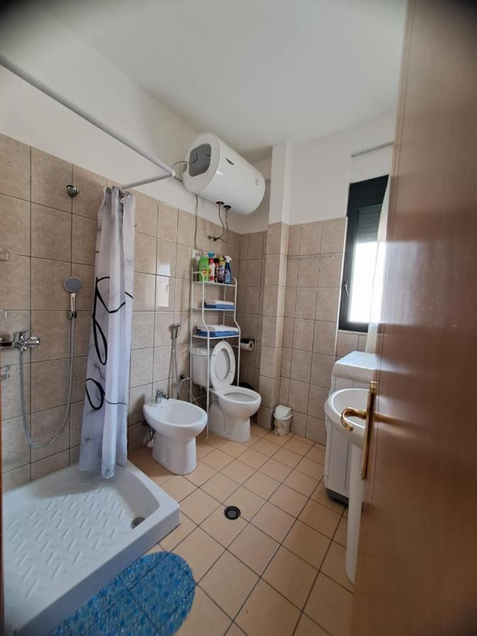 דירות Vlorë Rikardo Apartament מראה חיצוני תמונה