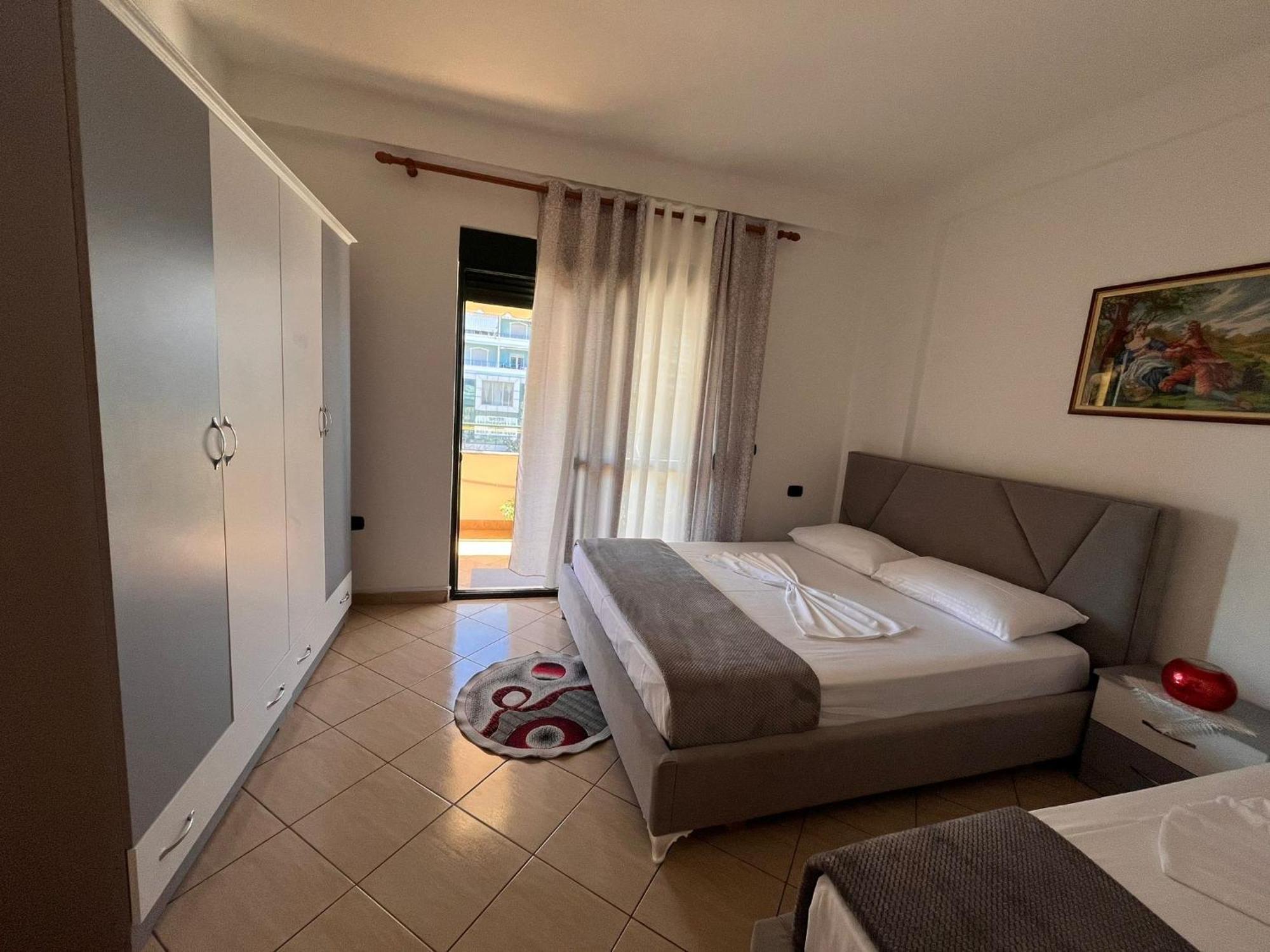 דירות Vlorë Rikardo Apartament מראה חיצוני תמונה