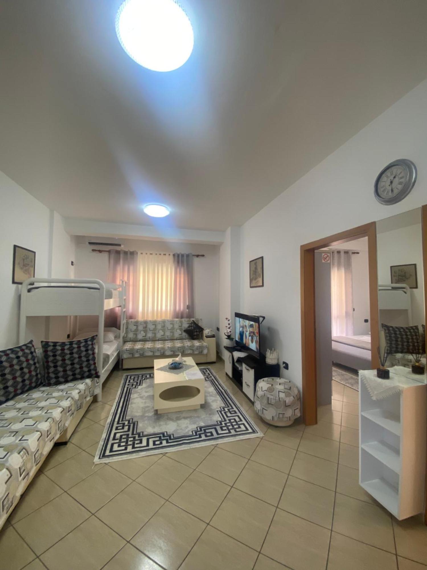דירות Vlorë Rikardo Apartament מראה חיצוני תמונה